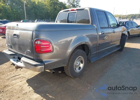 2002 Ford F-150 Lariat/Xlt из США, поврежденный, VIN 1FTRW07652KA89829